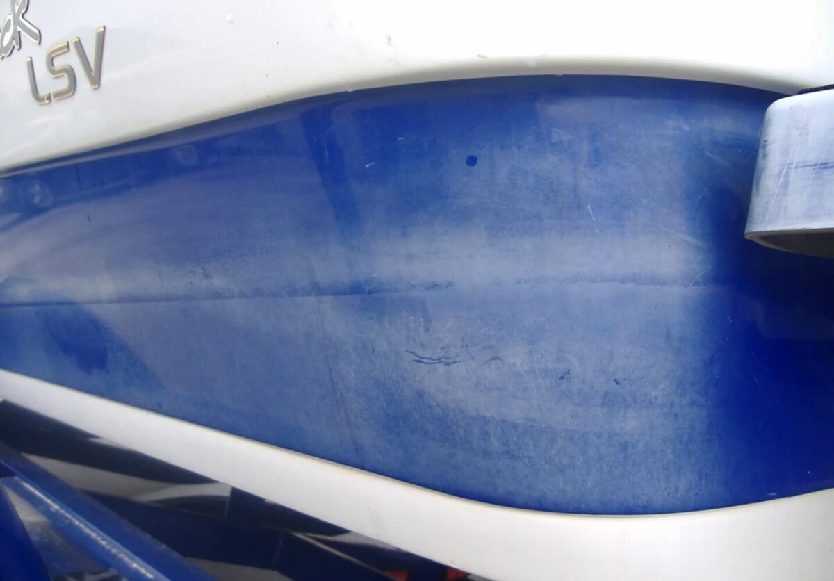 Full yacht detailing packages: gel-coat restoration
